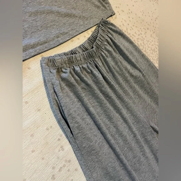 Cropped Lounge Set - Picture 4 of 13